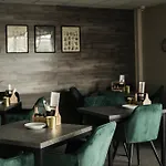Interhotel Tatra 4*