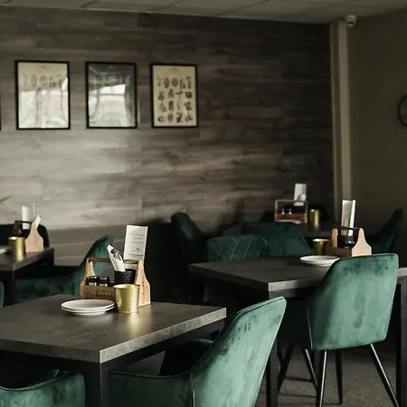 Interhotel Tatra 4*